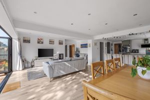 Photo 19- click for photo gallery